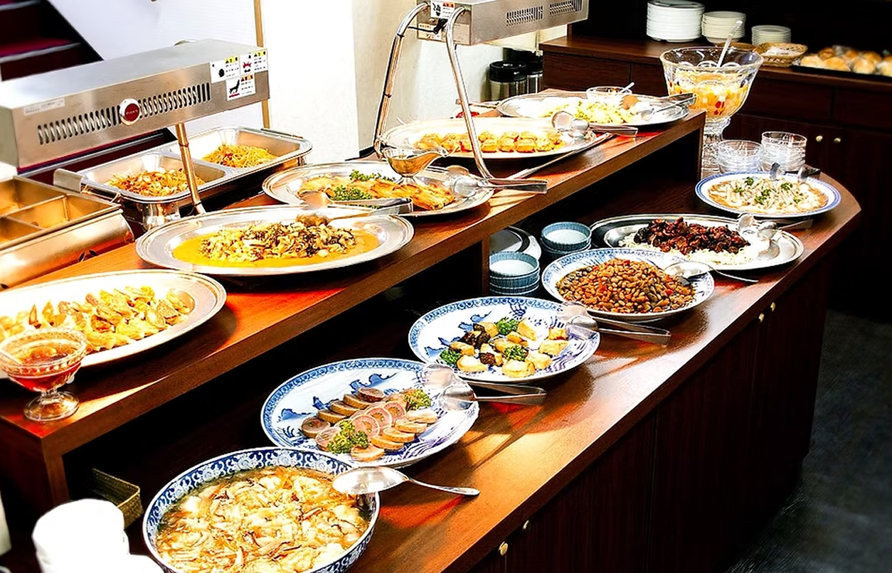 夕食バイキング